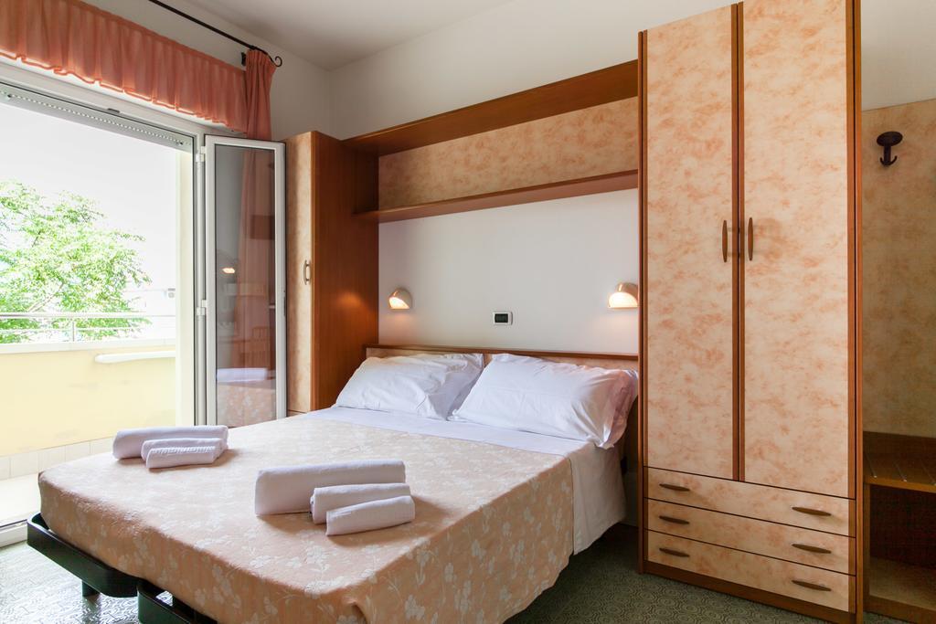Hotel Sandra Gatteo a Mare Habitación foto